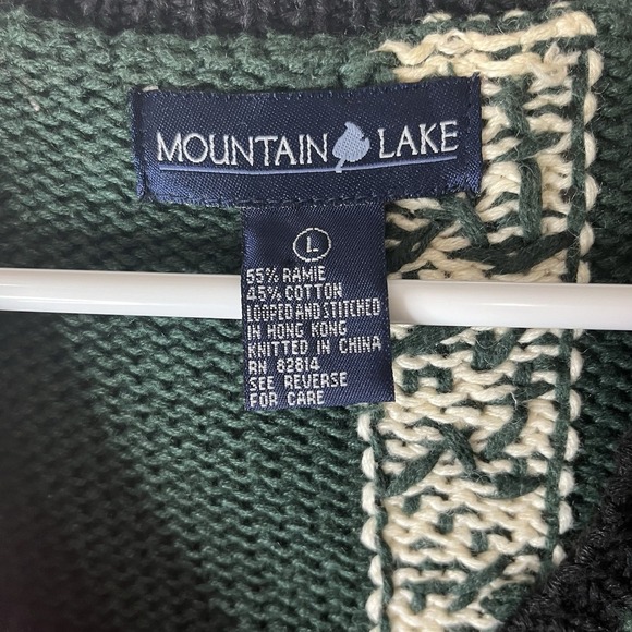 Vintage Mountain Lake Sweater Vest Floral Aztec Christmas Green Red Cottage Knit - Picture 6 of 12